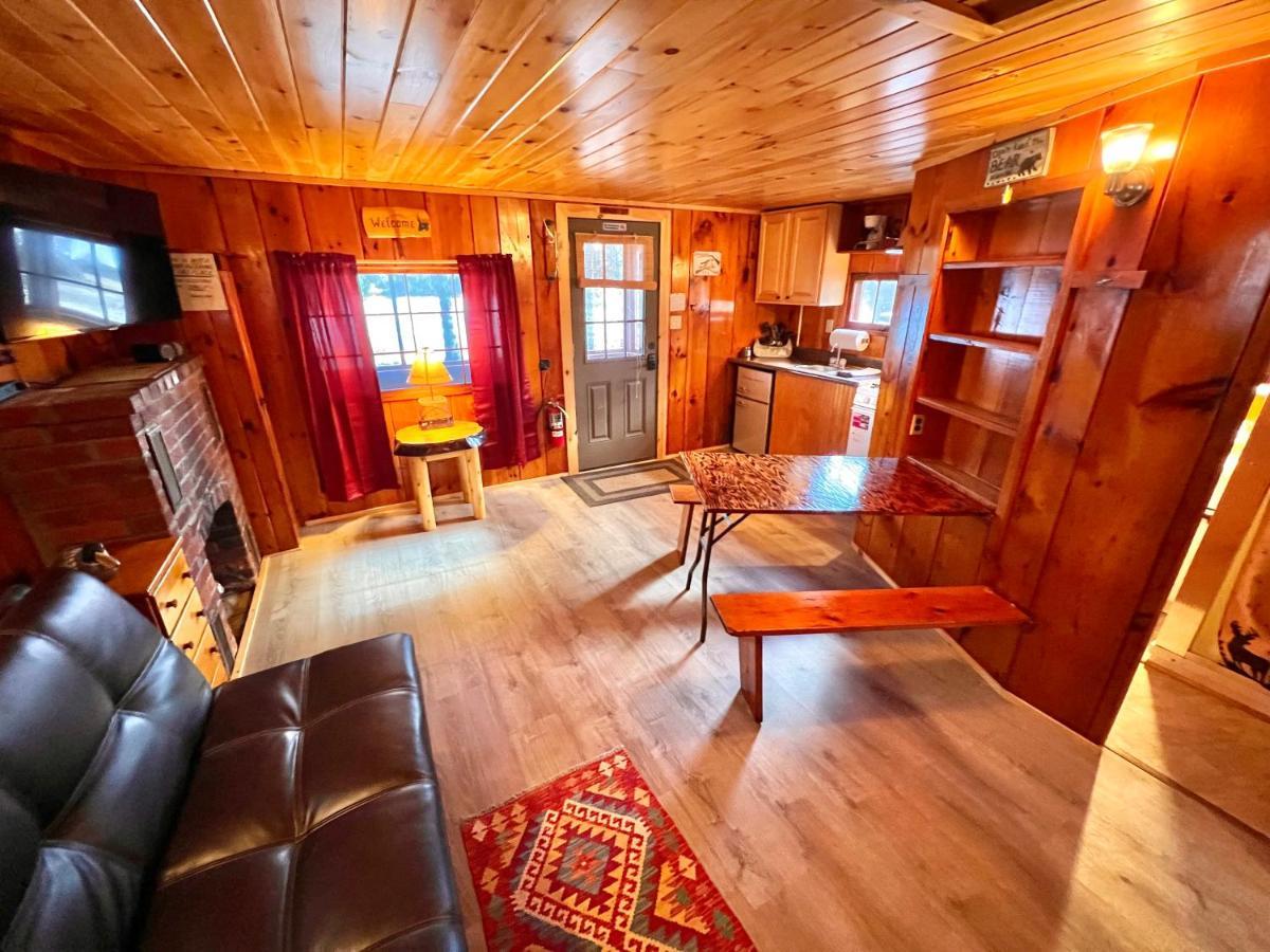 Adirondack Lake Cabins Hotel Indian Lake Exterior photo