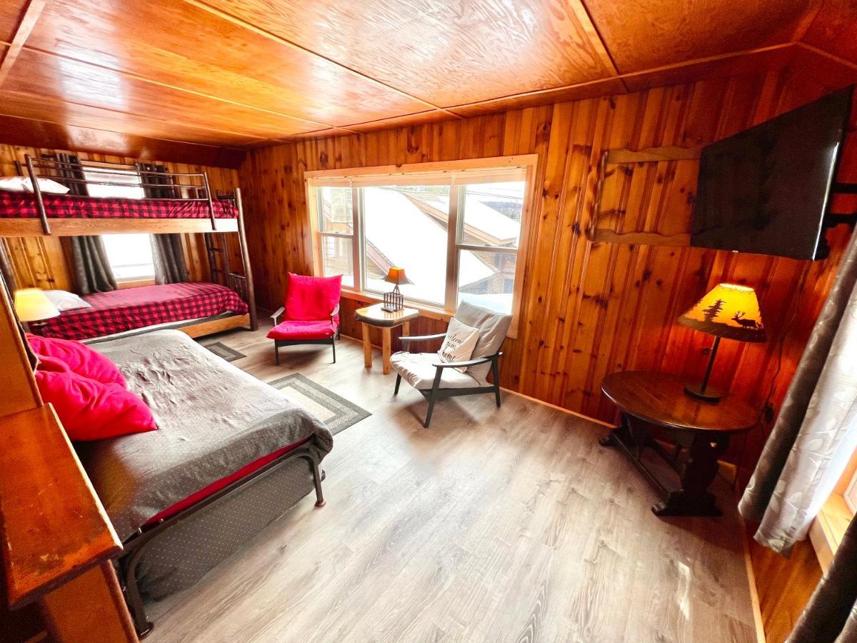 Adirondack Lake Cabins Hotel Indian Lake Exterior photo